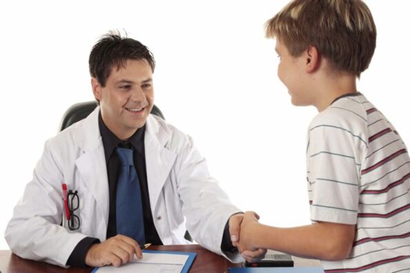 the doctor prescribes vitamins for the teenager so that the penis can grow
